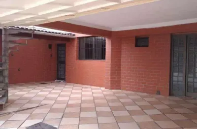 Sobrado à venda em São Paulo-SP, Vila Dalila: 2 quartos, 1 suíte, 2 banheiros, 3 vagas de garagem, 140,00 m² de área.