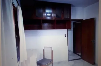 Casa à venda no Jardim João XXIII com 200m² 4 dormitórios 4 banheiros 2 vagas