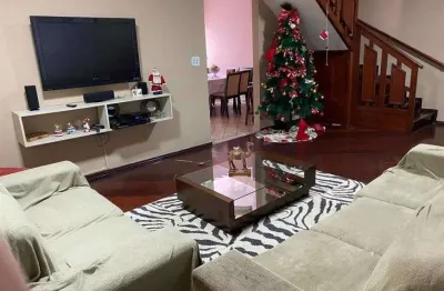 Casa à venda 202m² 4 dormitórios 1 suíte 3 vagas em americanópolis