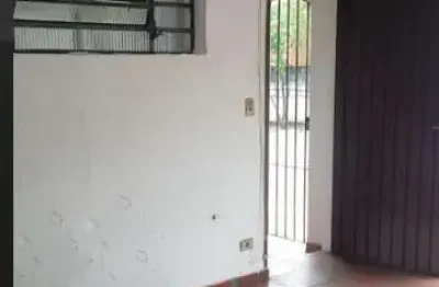 Sobrado à venda com 4 quartos, 2 suítes e 2 vagas ? conforto e qualidade em bairro tranquilo