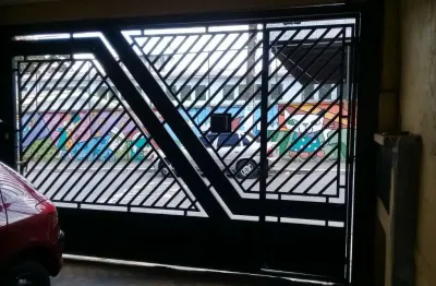 Casa com 6 quartos à venda na Rua Frei Bernardino Coste, --, Jardim Iva, São Paulo