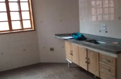 Casa à venda na Vila Carrão com 209m² 3 dormitórios 1 suíte 4 banheiros 2 vagas.