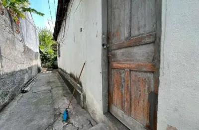 Imperdível: Casa de Luxo com 5 Quartos, 5 Banheiros e 3 Vagas na Vila Paranaguá, São Paulo-SP!