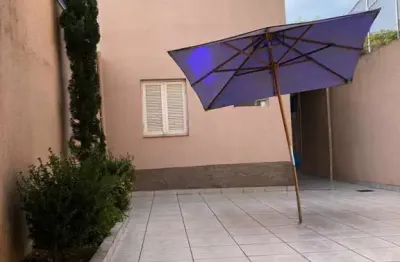 Casa à venda no jardim regis com 143m² 3 dormitórios 1 suíte 4 banheiros 2 vagas