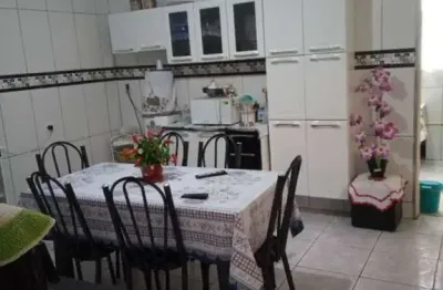 Sobrado à venda na Vila Calu 250m² 3 dormitórios 1 suíte 3 banheiros 2 vagas.