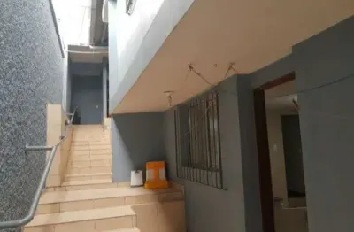Casa com 3 quartos à venda na Rua Thomaz de Araújo, --, Campo Limpo, São Paulo