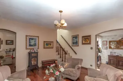 Casa com 3 quartos à venda na Rua Professora Heloísa Carneiro, --, Jardim Aeroporto, São Paulo