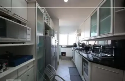Imperdível! Apartamento à venda em Santo Amaro, São Paulo-SP, 2 quartos, 2 banheiros, 1 vaga de garagem. Venha conferir!