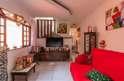 Casa à venda com 179m², 3 quartos e 2 vagas, jd. maria tereza, barueri /sp