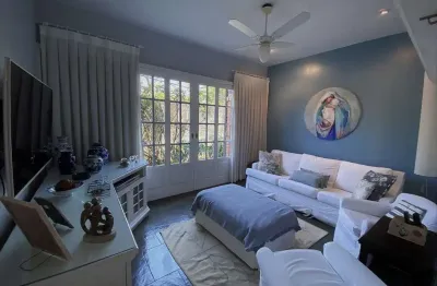 Casa em condomínio fechado com 4 quartos à venda na Avenida Ciro Saldanha de Castro, --, Palos Verdes, Carapicuíba