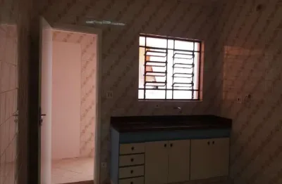 Sobrado com 2 dormitorios , 3 banheiros , 2 vagas na garagem , 125m