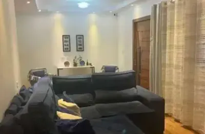 Sobrado na região do guarapiranga (zona sul) com 200m² 3 dormitórios 3 banheiros 4 vagas