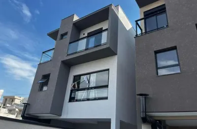 Lindíssimo sobrado à venda - 3 suites - duas vagas - portal dos ypês