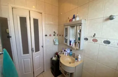 Sobrado à venda no Campo Limpo com 200m² 2 dormitórios 2 banheiros 1 vaga