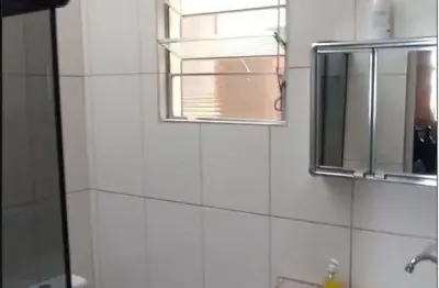 Imperdível: Casa à venda em São Paulo-SP, Vila Carrão! 6 quartos, 3 suítes, 3 banheiros, 3 vagas de garagem e 157 m² de área.