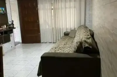 Sobrado à venda no jardim guarapiranga com 110m² 3 dormitórios 1 suíte 3 banheiros 2 vagas