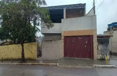 Casas à venda na Vila Clara com 300m² 5 dormitórios 3 banheiros 1 vaga