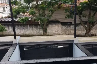 Sobrado à venda em São Paulo-SP na Vila Marari: 3 quartos, 1 suíte, 3 banheiros, 2 vagas, 125m²!