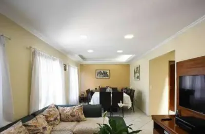 Imperdível sobrado à venda na vila sônia, são paulo-sp! 3 quartos, 1 suíte, 3 banheiros, 6 vagas de garagem e 298m².