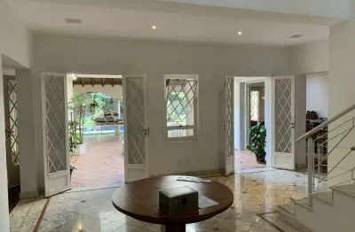 Luxuosa casa em condomínio à venda em são paulo-sp, jardim petrópolis 4 quartos, 4 suítes, 5 banheiros, 5 vagas, 558m².