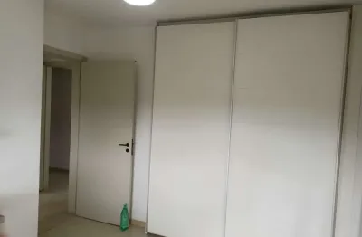 Apartamento á venda no Morumbi, com 4 dormitórios, sendo 2 suíte, 3 vagas e deposito.