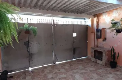 Casa terrea - 2 dormitórios , 1 sala , 1 banheiro e 2 vagas de garagem - jardim joâo ramalho - santo andré -