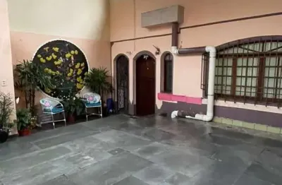 Imperdível sobrado à venda na aclimação, são paulo-sp: 3 quartos, 2 suítes, 5 banheiros, 2 vagas, 190m². venha conferir!