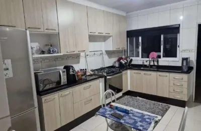Sobrado 2 dorms, 2 suites, 2 vagas, 112m2 à venda na zona leste
