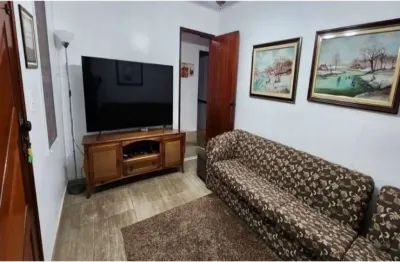 Casa térrea com quintal à venda de 3 dormitórios e 2 vagas em Pirituba