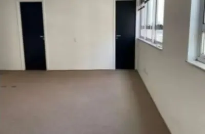 Sala comercial à venda no edifício torremolinos  no jardim europa com 70m² 2 banheiros 1 vaga