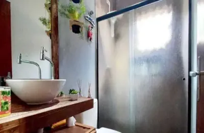 Imóvel imperdível: Casa à venda em Cotia-SP, Jardim Sabiá, 2 quartos, 2 banheiros, 2 vagas, 110m². Aproveite!