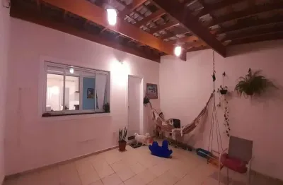 Oportunidade imperdível: Sobrado à venda em São Paulo-SP, no Jardim Sabará, 3 quartos, 1 suíte, 3 banheiros, 2 vagas, 114m²!