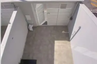 Venda de Sobrado Moderno na Vila Marari - São Paulo-SP: 3 quartos, 1 suíte, 2 banheiros, 2 vagas de garagem, 150m².