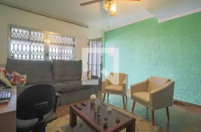 Casa com 3 quartos à venda na Rua Jaboticabal, --, Mooca, São Paulo