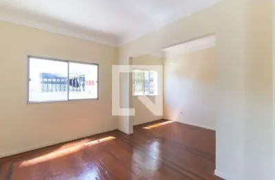 Casa com 3 quartos à venda na Rua Teodureto Souto, --, Cambuci, São Paulo