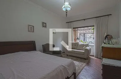 Casa com 3 quartos à venda na Rua Manuel Manços, --, Jardim Santa Emília, São Paulo