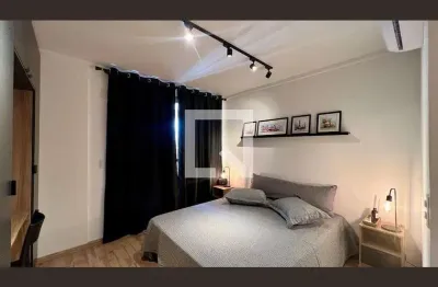 Kitnet / Stúdio à venda na Rua Paulistânia, --, Vila Madalena, São Paulo