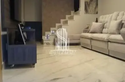 Sobrado residencial de 96m²  possuindo 2 dormitórios ,  2 banheiros e 2 vagas á venda no rio pequeno