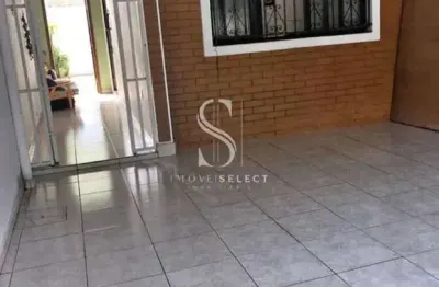 Casa de 104m² com 3 quartos, 1 suíte, sala, cozinha, 4 banheiros, 2 vagas e varanda em vila inglesa.