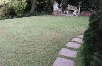 Imperdível Casa à Venda em São Paulo-SP, Jabaquara 3 Quartos, 1 Suíte, 1 Sala, 3 Banheiros, 2 Vagas, 200m² de Área