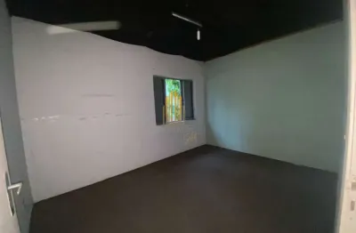 Chácara santo antônio - casa comercial de 102m² com 1 sala, 2 quartos e 2 banheiros.