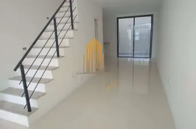 Jardim prudência - casa assobradada de 126m² com 3 dormitórios, 1 suite e 2 vagas.