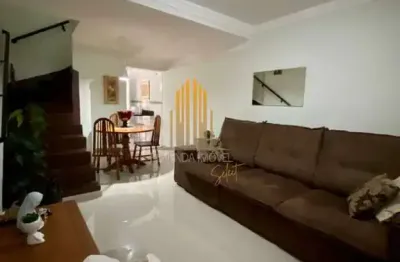 Sobrado de 100m² com 2 dormitórios, 2 banheiros e 2 vagas de garagem a venda no jardim jamaica