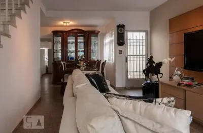 Casa com 3 quartos à venda na Avenida Itaboraí, --, Chácara Inglesa, São Paulo