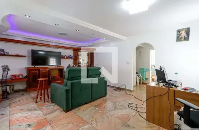 Casa com 3 quartos à venda na Rua Iraguaçu, --, Vila Ede, São Paulo