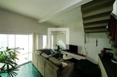 Casa com 3 quartos à venda na Rua Professor Máximo de Moura Santos, --, Jardim Teresa, São Paulo