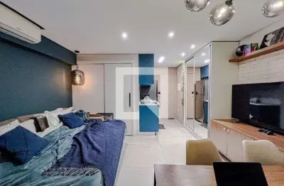 Kitnet / Stúdio à venda na Avenida da Liberdade, --, Liberdade, São Paulo