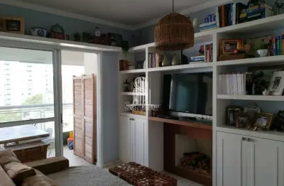 Edifício com 2 dormitorios, 2 suítes, 2 banheiros, 2 vagas de garagem, na região da viila andrade.