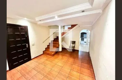 Casa com 3 quartos à venda na Rua Augusto Gil, --, Vila Dionisia, São Paulo