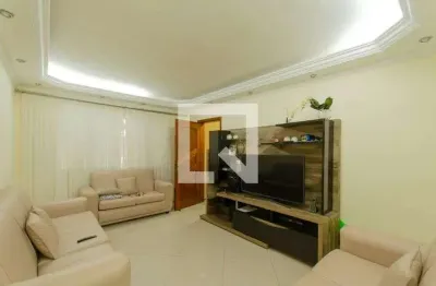 Casa com 3 quartos à venda na Rua Vitória da Conquista, --, Cidade Patriarca, São Paulo